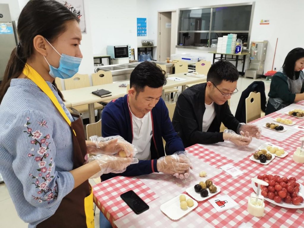喜迎中秋节 DIY手工月饼