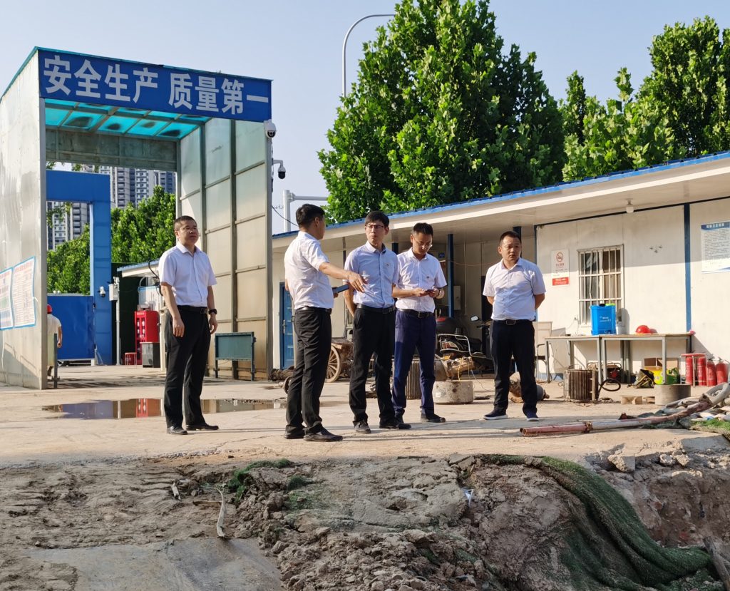 天河要闻丨天河投资党支部书记、董事长袁云飞一行慰问施工企业并调研督导汛后恢复工作