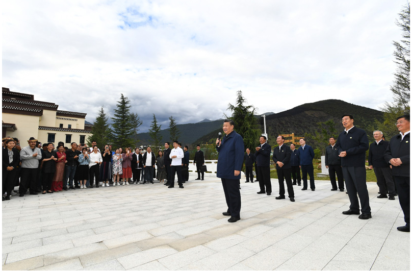 习近平在西藏考察时强调：全面贯彻新时代党的治藏方略 谱写雪域高原长治久安和高质量发展新篇章