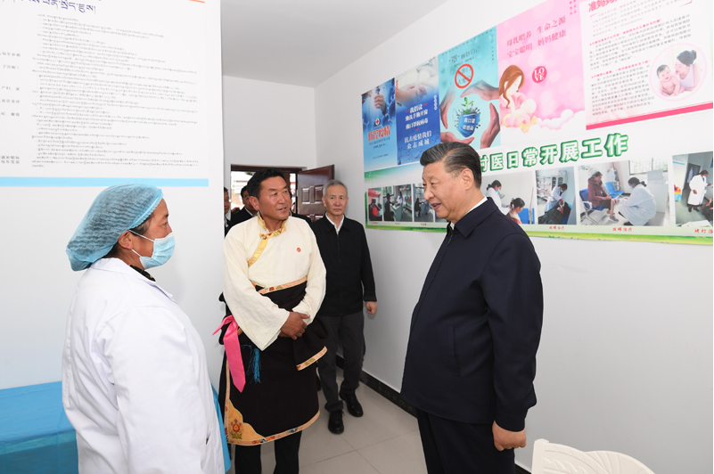 习近平在西藏考察时强调：全面贯彻新时代党的治藏方略 谱写雪域高原长治久安和高质量发展新篇章