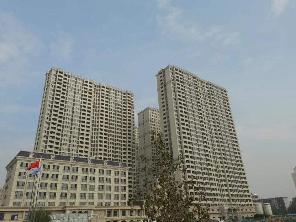 天河要闻丨区领导郑建明一行视察张砦项目安置房建设工作