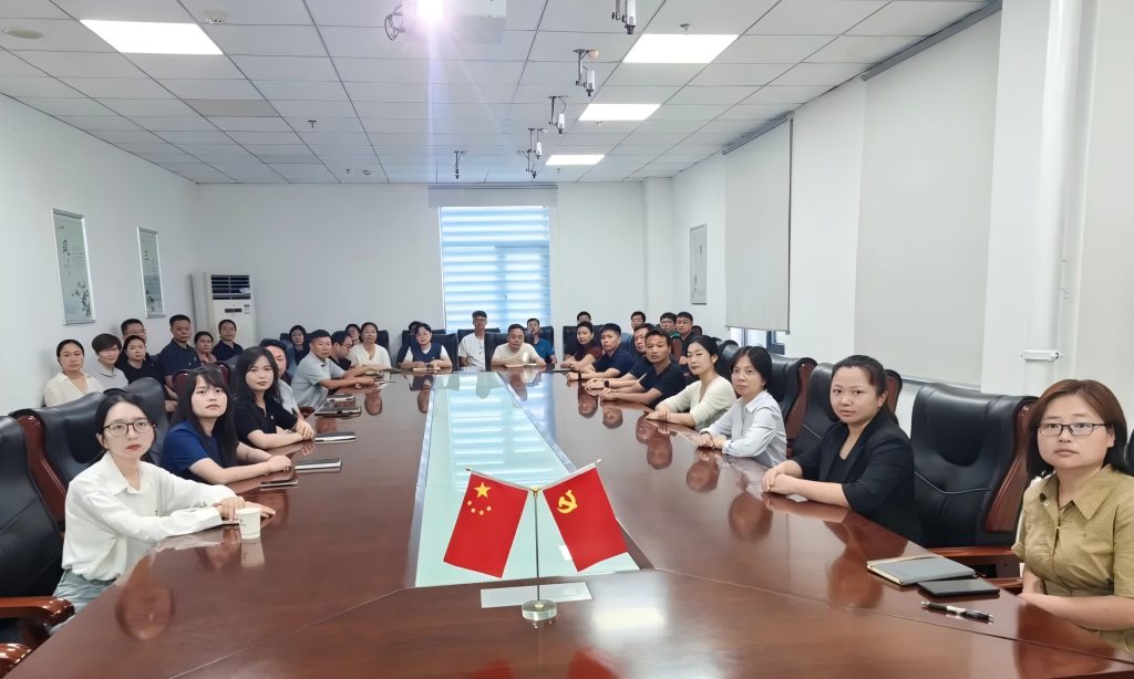 天河控股丨聆听时代强音 笃行逐梦新程—全体员工集中观看九三阅兵仪式